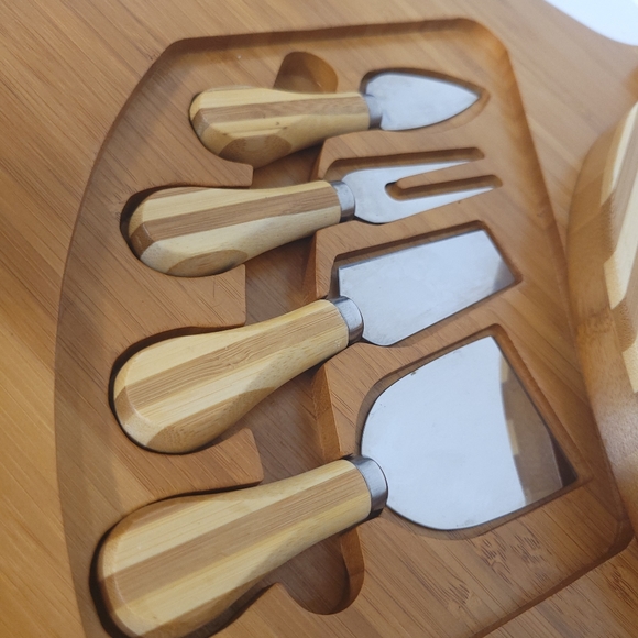 20" Bamboo Staved Cutting Board CheeseServing Platter Leaf Shaped Hidde - Picture 6 of 11